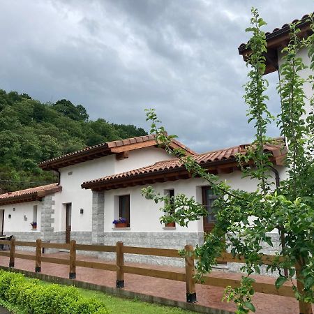 Apartamentos La Presa El Molin Onís Dış mekan fotoğraf