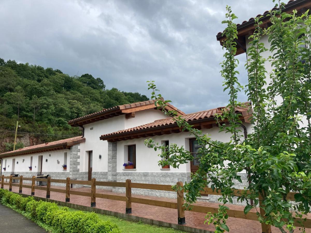 Apartamentos La Presa El Molin Onís Dış mekan fotoğraf